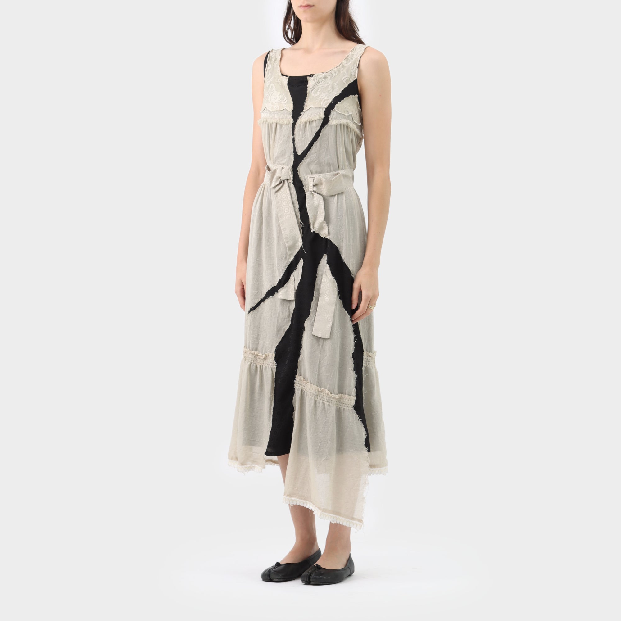Undercover 'But Beautiful' Cracked Lace Dress
