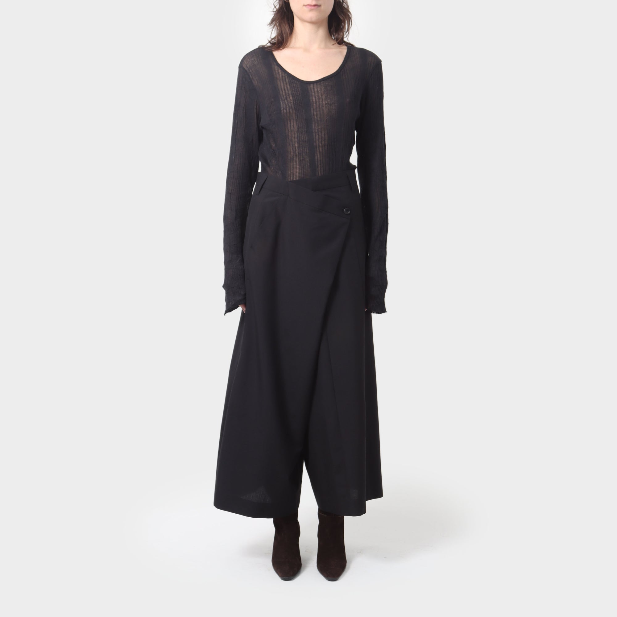 Blk Junya Watanabe Comme des Garçons wool/poly wrap culottes, S