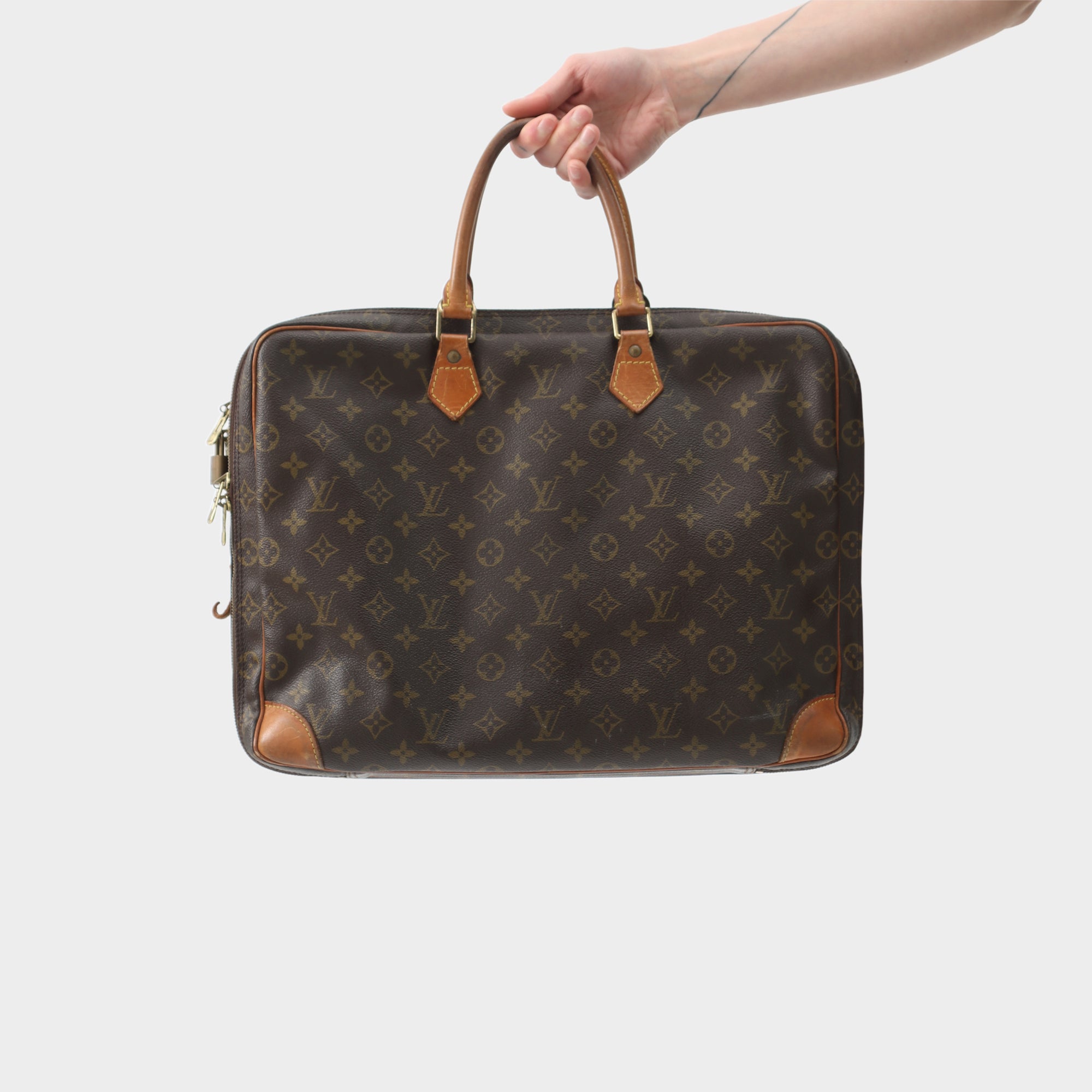 Louis Vuitton Dandy GM Travel Bag