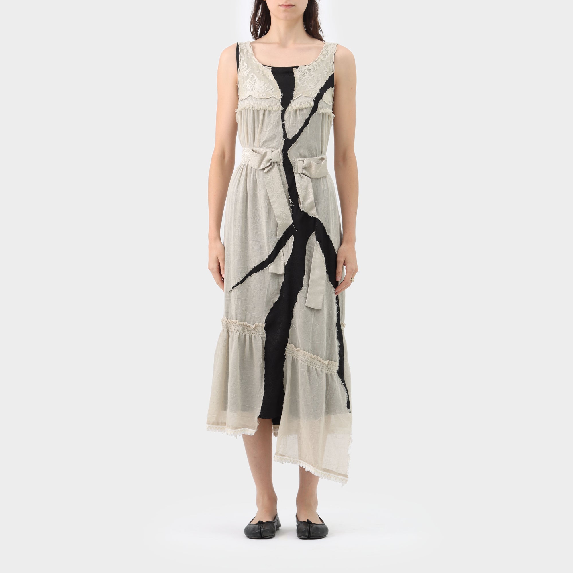 Undercover 'But Beautiful' Cracked Lace Dress